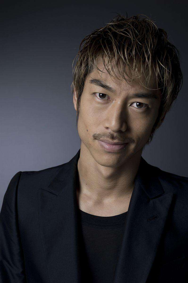 都骂林志玲老公丑黑泽良平晒学生时代踢足球照帅气有型超迷人