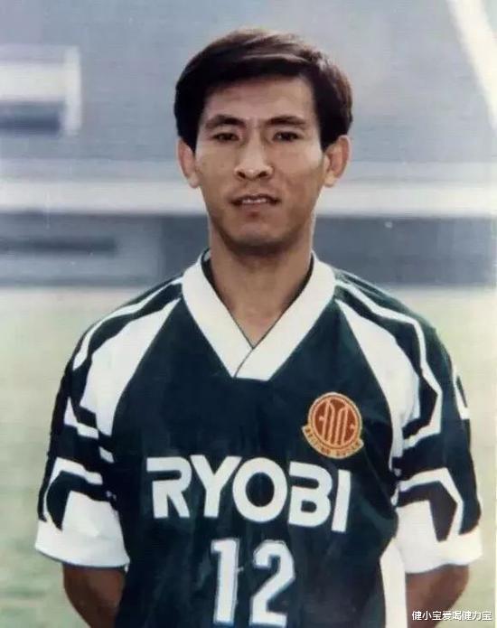 辞去大学老师职位踢球而被全国禁赛|胡建平|国安|足球_新浪新闻