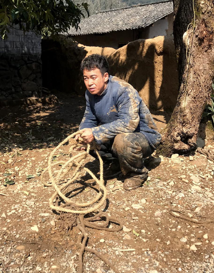 安家的穷小子小楼也有男主高光时刻曾和老板娘张萌演情侣