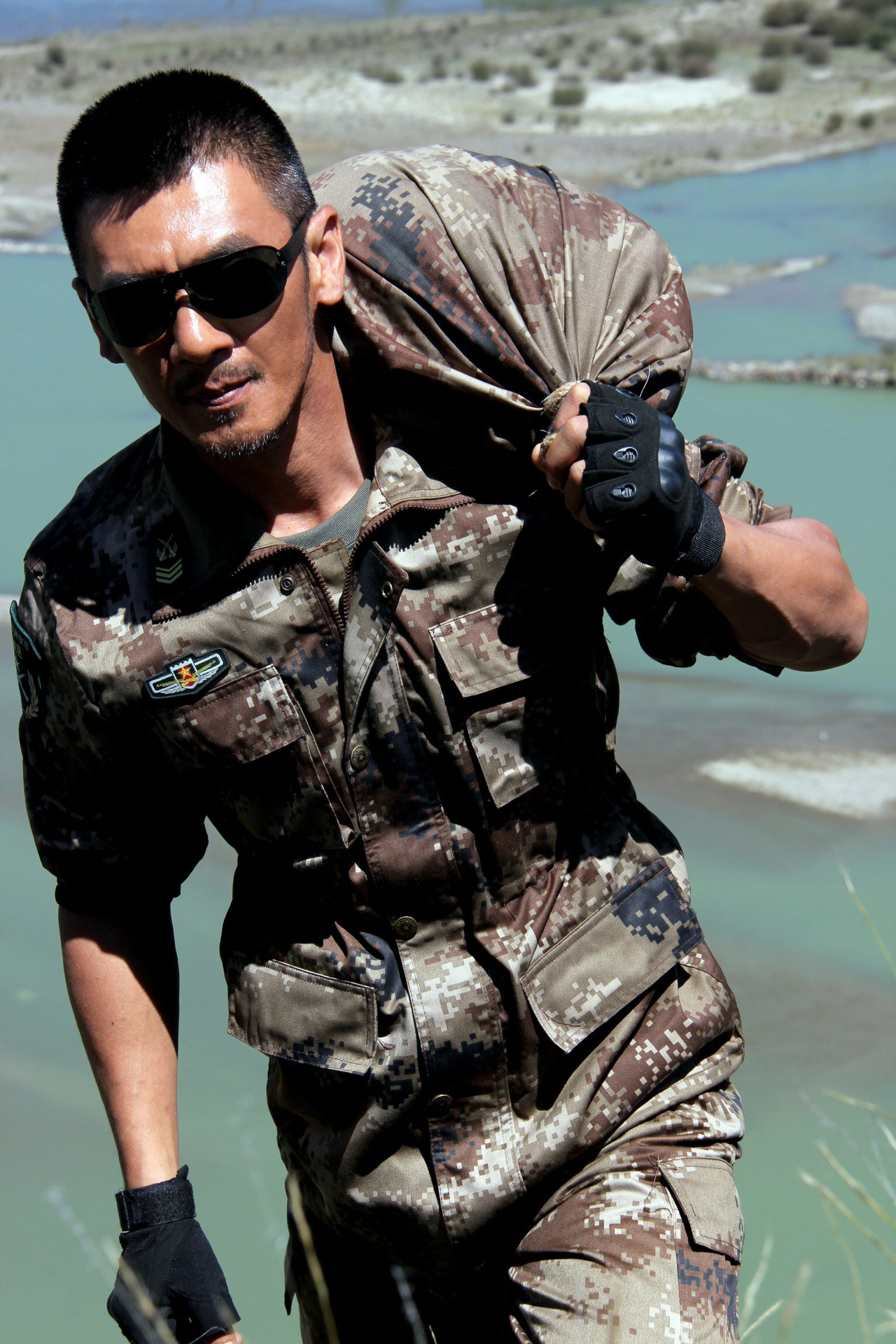 任天野新片获赞狙击手第一人用角色揭秘枪响之后没有赢家