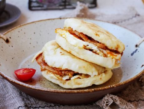 食用油适量,食盐适量,黑胡椒碎少许,料酒少许,白胡椒粉少许,蚝油1勺