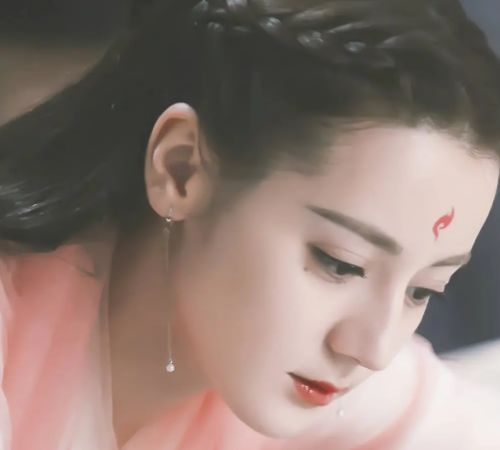 《枕上书》迪丽热巴随口一句话,彻底火了,成00后女生告白神句休闲区蓝鸢梦想 - Www.slyday.coM 《枕上书》迪丽热巴随口一句话,彻底火了,成00后女生告白神句休闲区蓝鸢梦想 - Www.slyday.coM