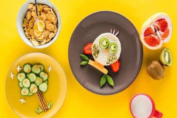 给宝宝添加辅食,提前知道这5点,宝宝吃的好长得好,大脑聪明!