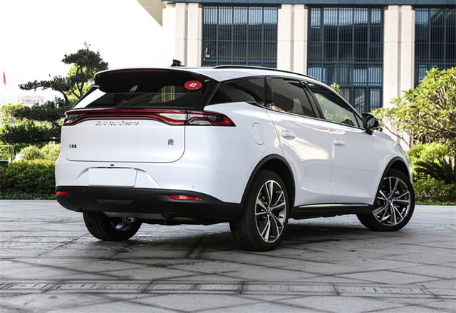 新款比亚迪唐或将于8月亮相，内外都采用家族式设计语言