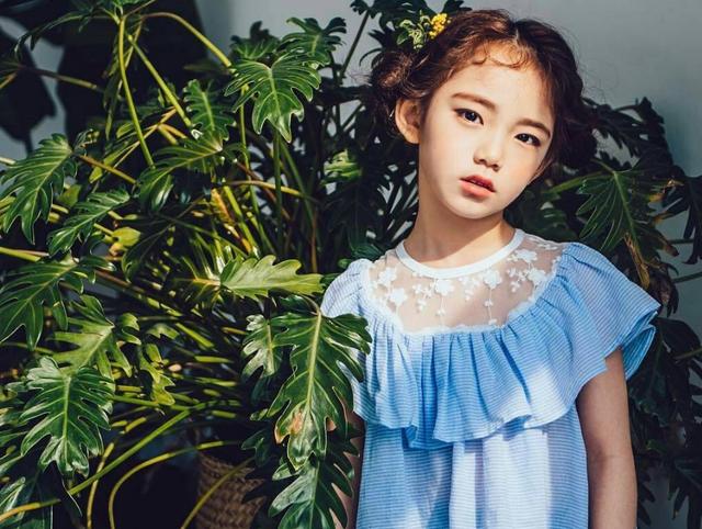 12岁女童模"发育停滞",父母的生财之道丢了,孩子也长歪了