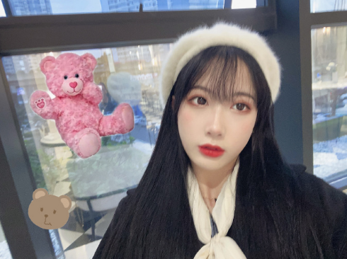 网红"小甜甜"正式复工,大方晒出自拍美照,气质比以前好多了?