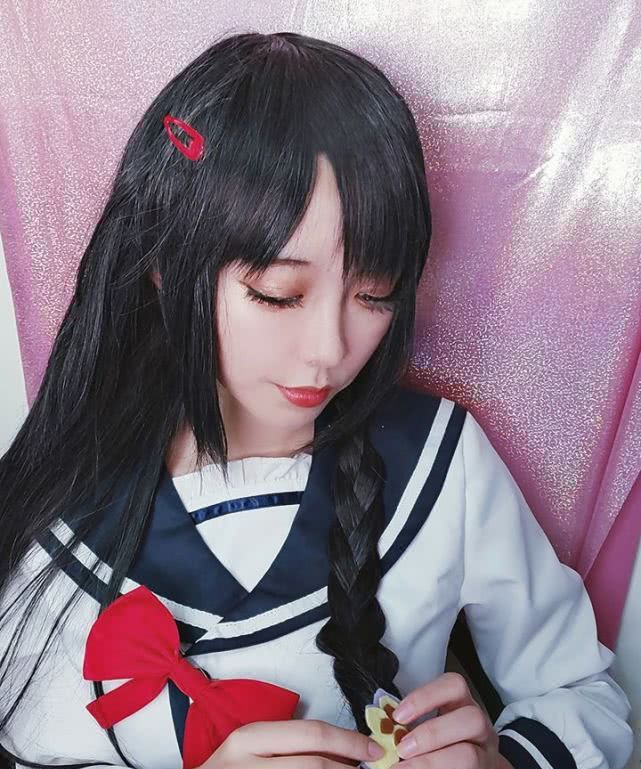 用三次元的方式,还原二次元里"被眼镜封印的颜值"