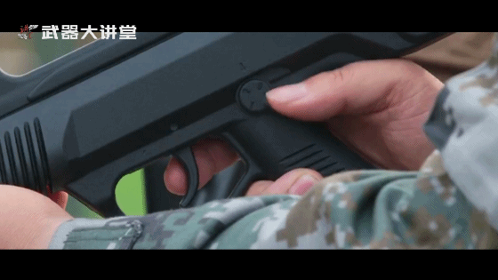 中国95式步枪的强势升级，人机功效更好的95-1式5.8mm自动步枪|自动步枪|枪机|瞄准镜_新浪新闻