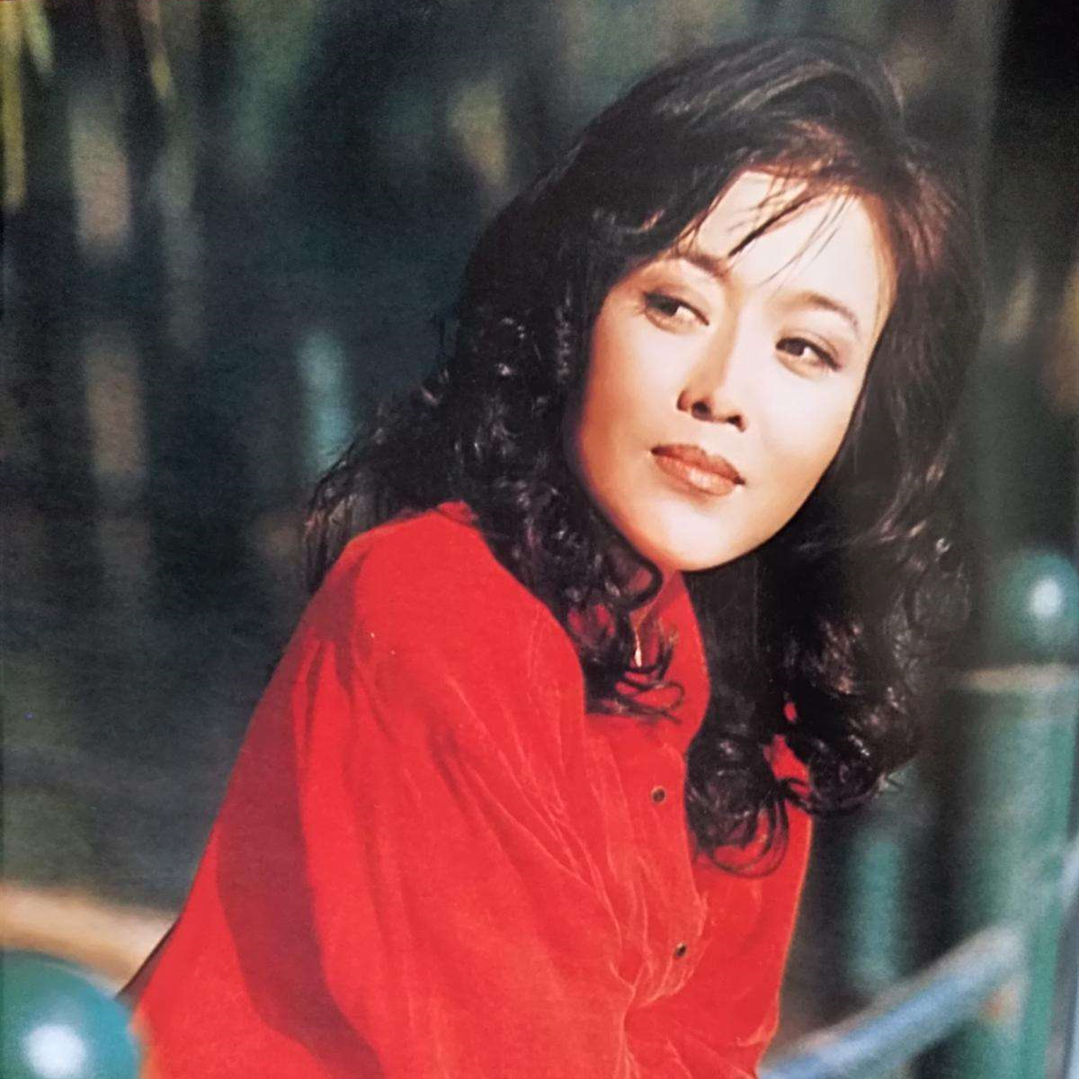 3次离婚4次堕胎,与孙红雷分手单身至今,丁嘉丽的现状如何?