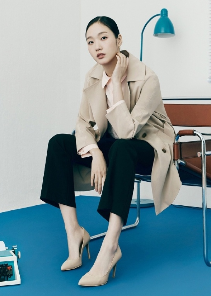 金高银的笑容也太治愈了吧简单的打扮干净的气质越看越舒服