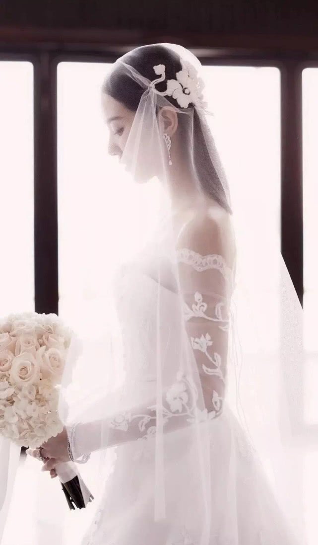 戚薇李承铉婚纱照流出网友惊呼太甜了来看你最喜欢谁的婚纱照