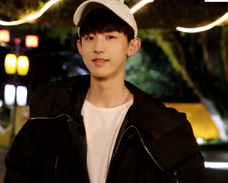 继《少年派》后,钱三一又一青春剧来袭,男女主太有cp感啦!