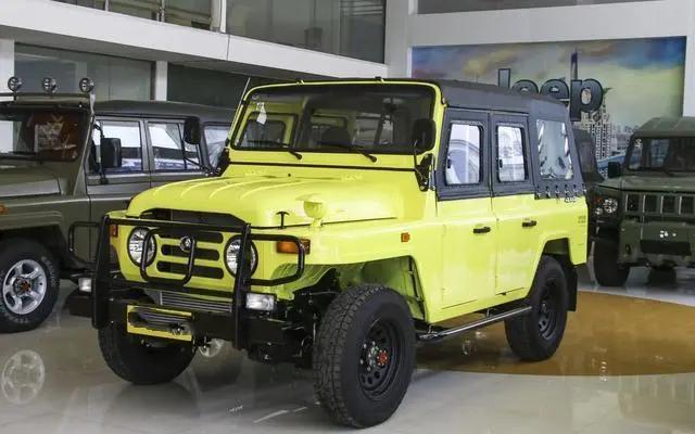 新款bj 212上市,售7.77万元,采用经典分时四驱系统