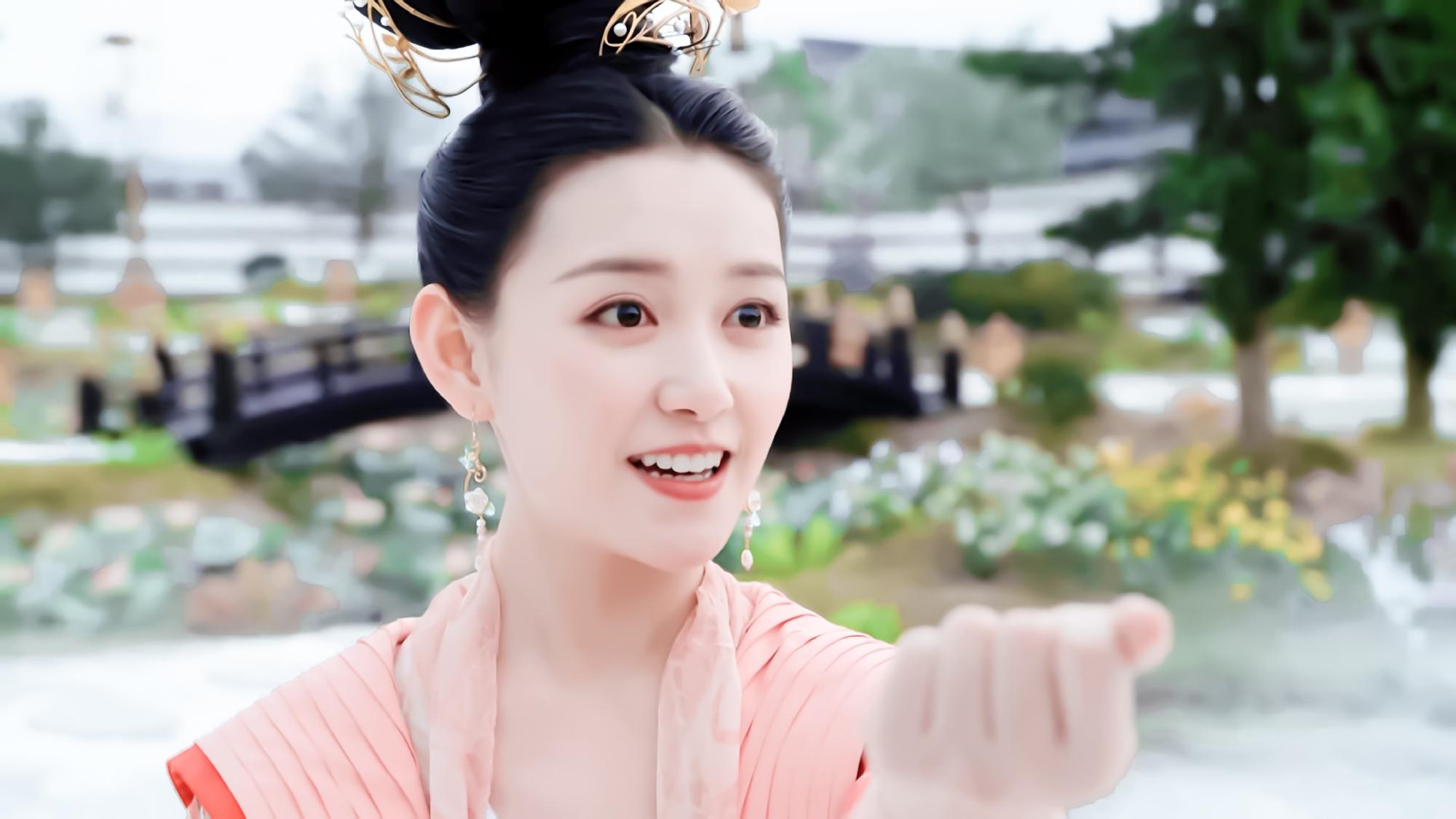 00后蒋依依长大了变化太大不敢认三千鸦杀跳舞美如画