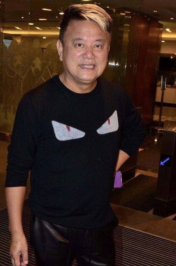 著名演员陈百祥现身机场不戴口罩引热议 其回应:鸡蛋里挑骨头