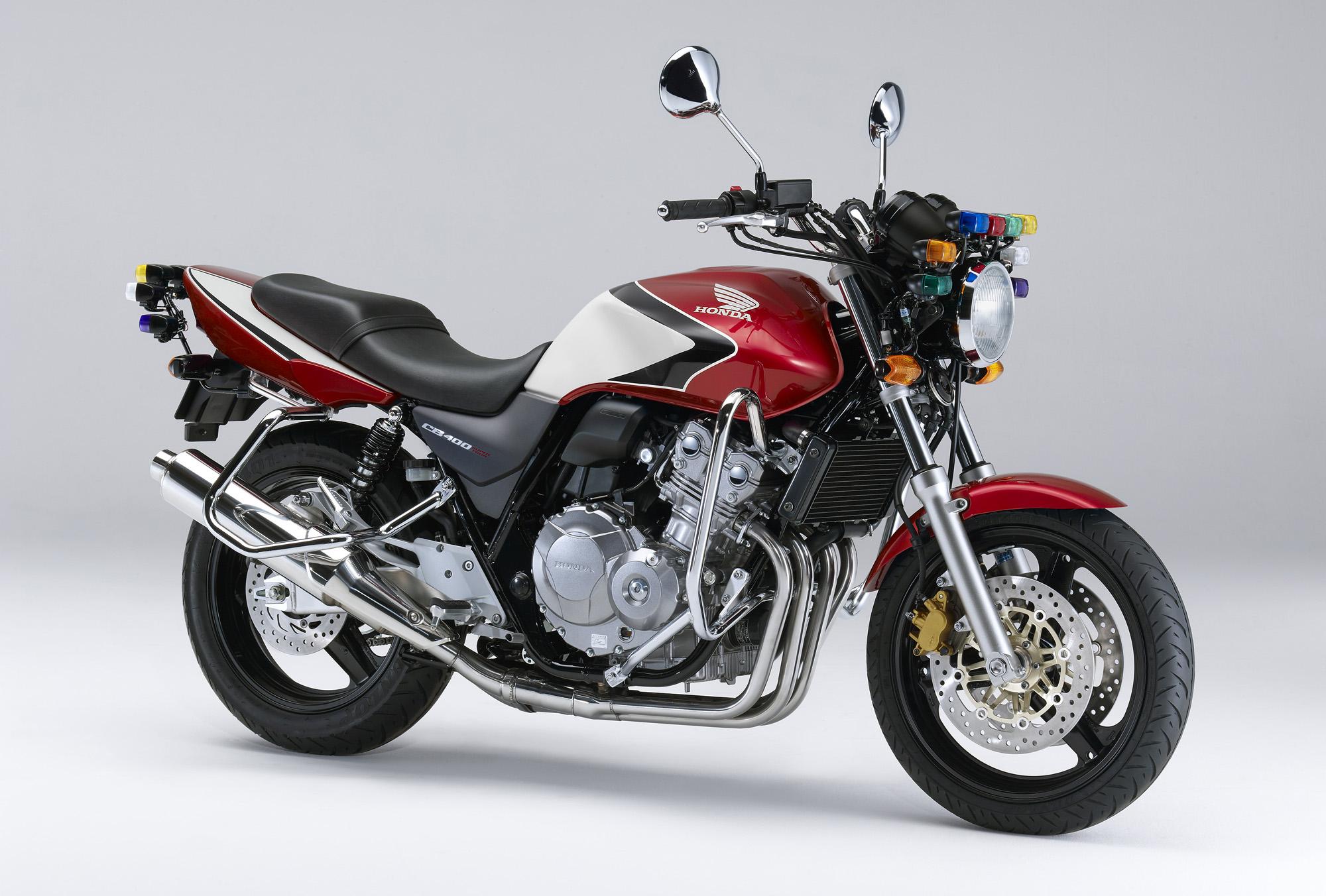 "骑不坏"的cb又更新了 本田cb400sf 2020款实拍解析