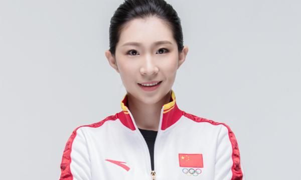她是中国"冰上女神",因身体发育无奈退役
