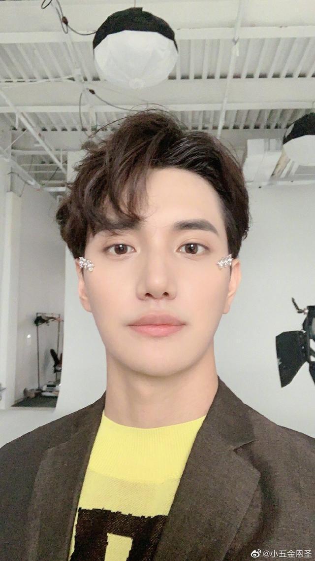 金恩圣前任爆语音视频,证实两人曾是情侣关系,真的脚踏多只船!