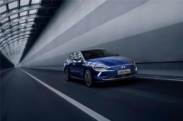 伊兰特、菲斯塔、索纳塔这些鲶鱼系审美的车，能获得好感吗？