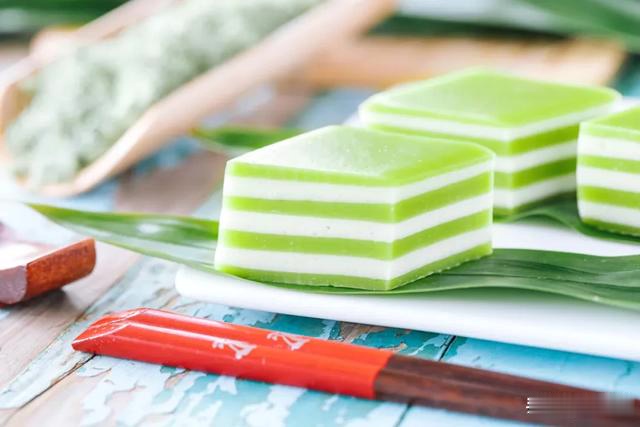 斑斓叶又叫香兰叶,是东南亚的特色香草植物,网上很容易买到,新鲜斑斓