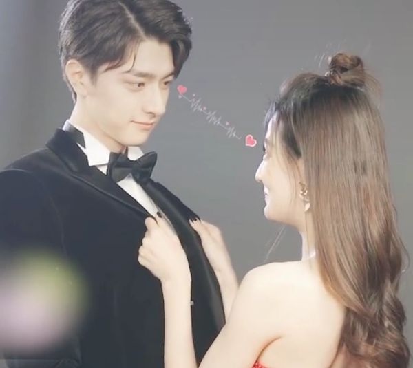 徐璐林一拍合照,当两人对视那一刻,看的我太想恋爱了