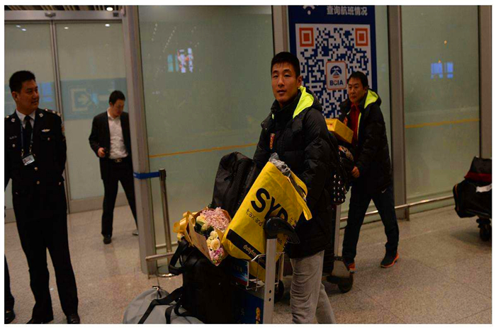 小编认为,不管是普通航班还是选择包机回国,接武磊回国的想法都非常不