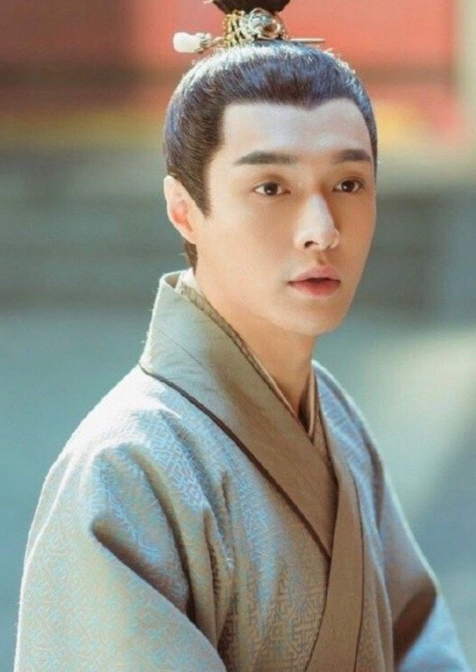 张艺兴古装造型,神似易烊千玺,果然优秀的人都是相似的
