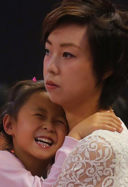 奥运冠军张怡宁和女儿张怡宁在2011年选择退役,不过她早在2009年便