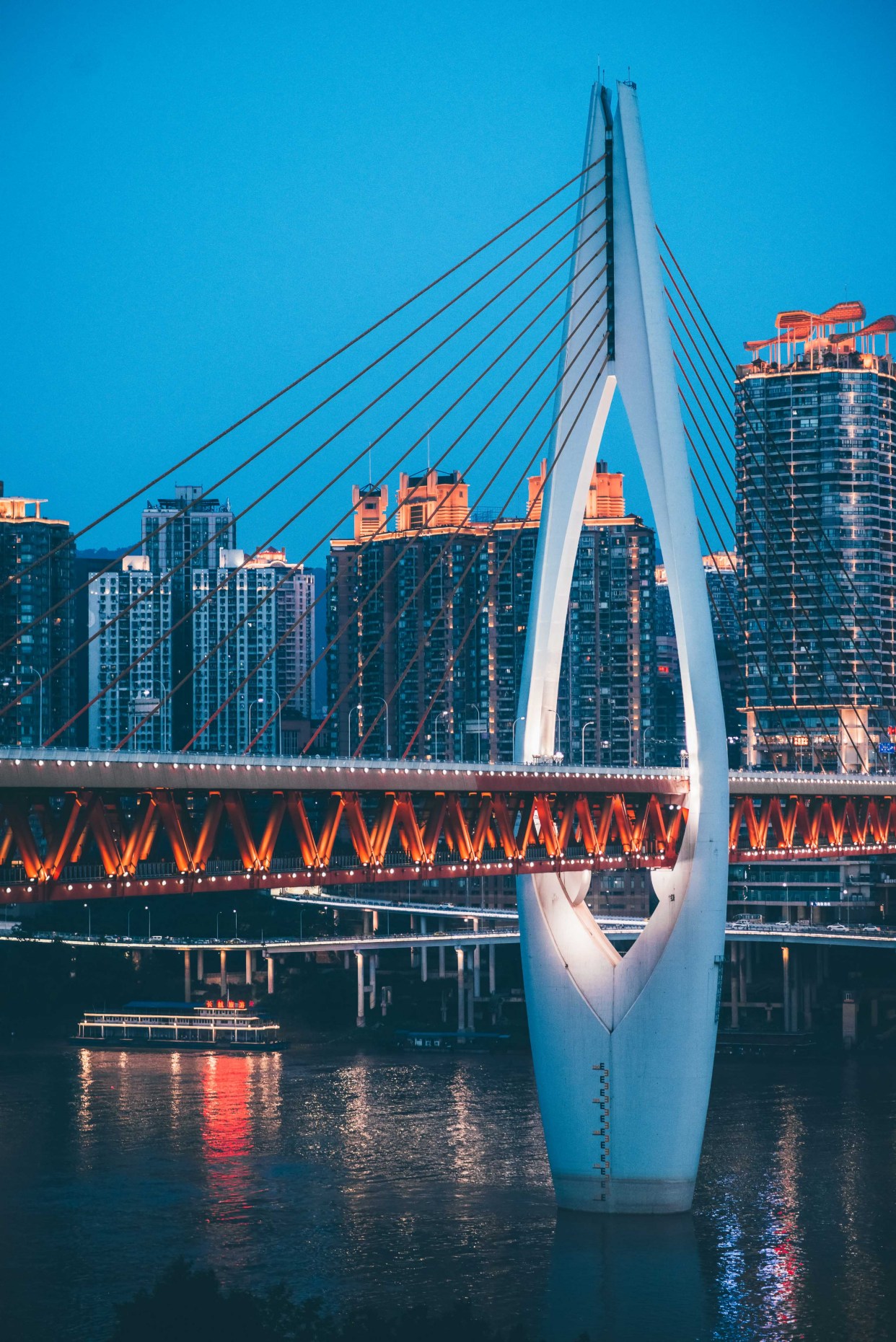 重庆最美大桥颜值极高却被旁边的热门景点抢了风头