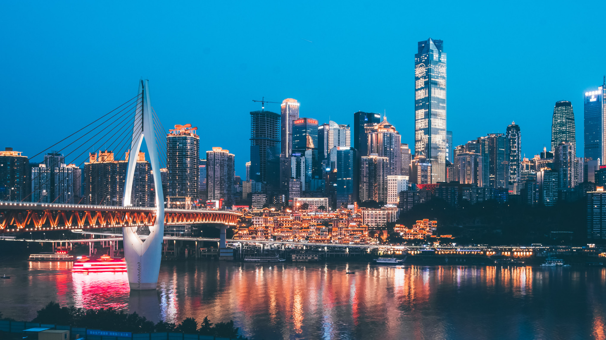 重庆最美大桥颜值极高却被旁边的热门景点抢了风头