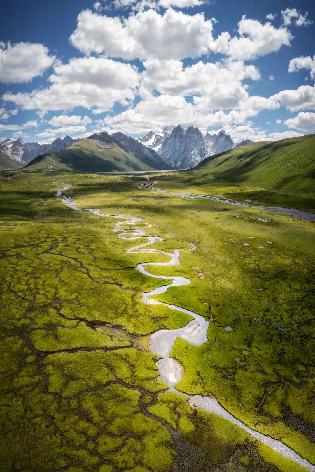 中国人,是时候认识一下真正的昆仑山了