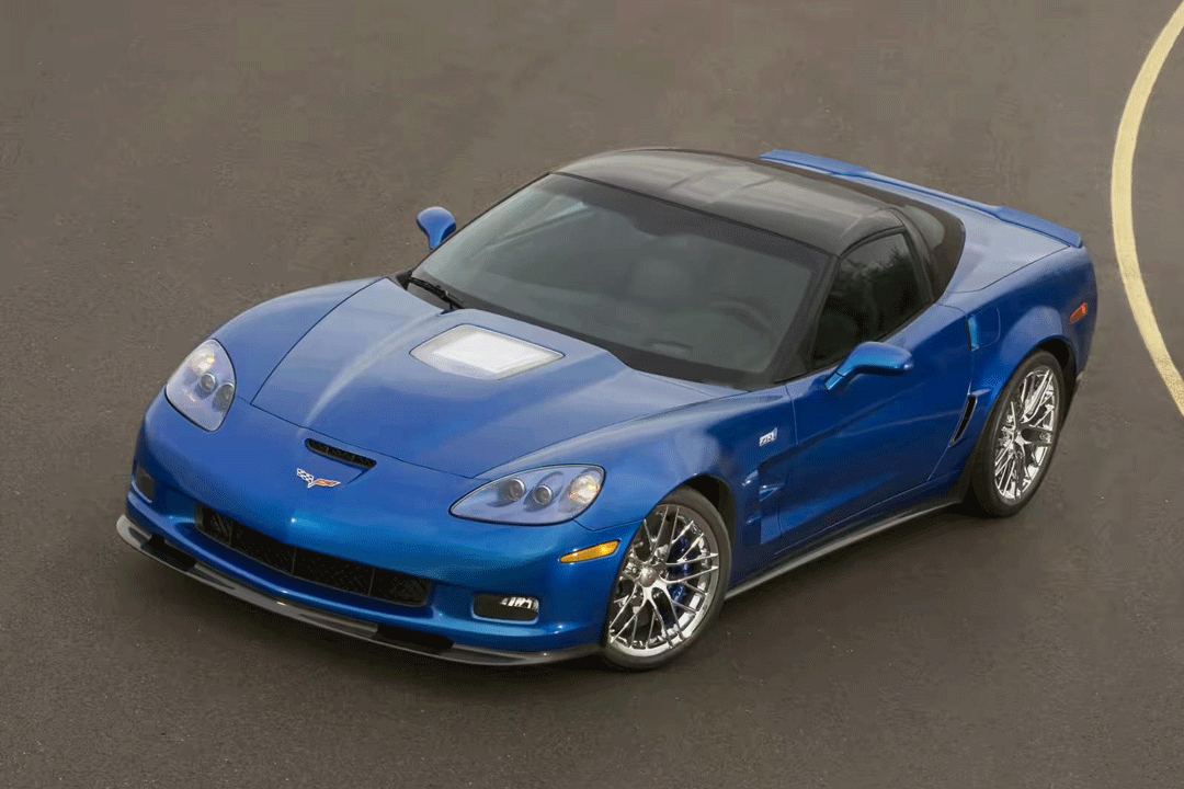 来到近代,第六,第七代的科尔维特,能在国内拥有一定的能见度了,取消了