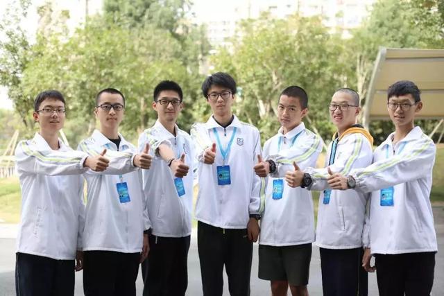 杭州学军中学13人保送清华北大人数排名和成都七中并列全国第一