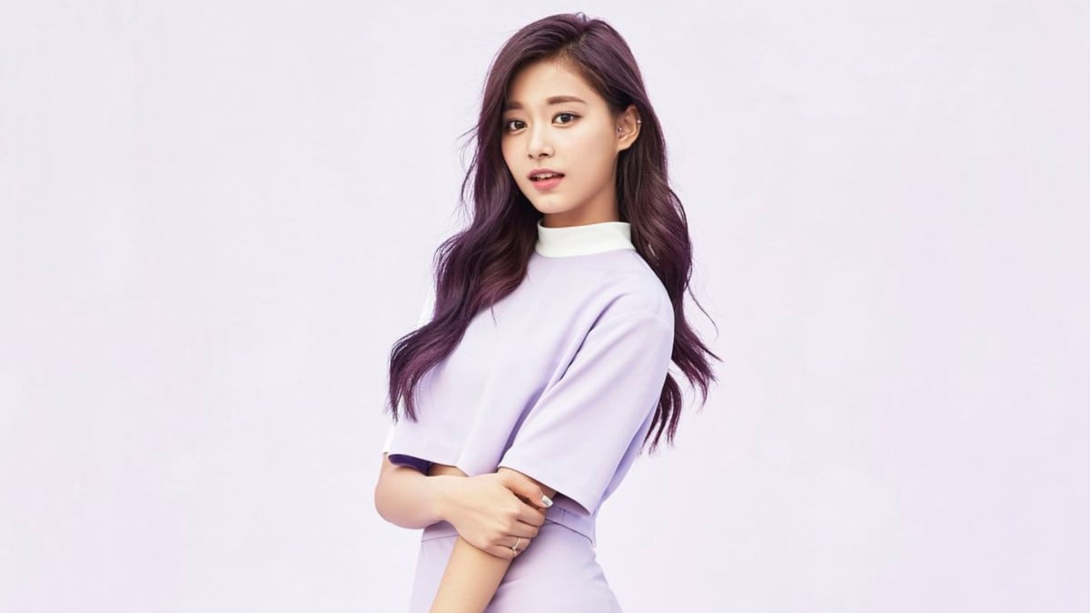 周子瑜推出个人写真书,"男友视角"全解放