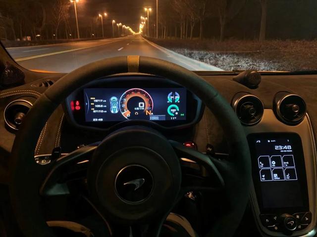 90后买迈凯伦600lt为何整天停在车库里