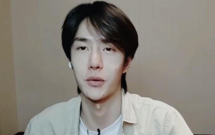 王一博有多自信?不开美颜,素颜出镜变魔术,终于相信他23岁了