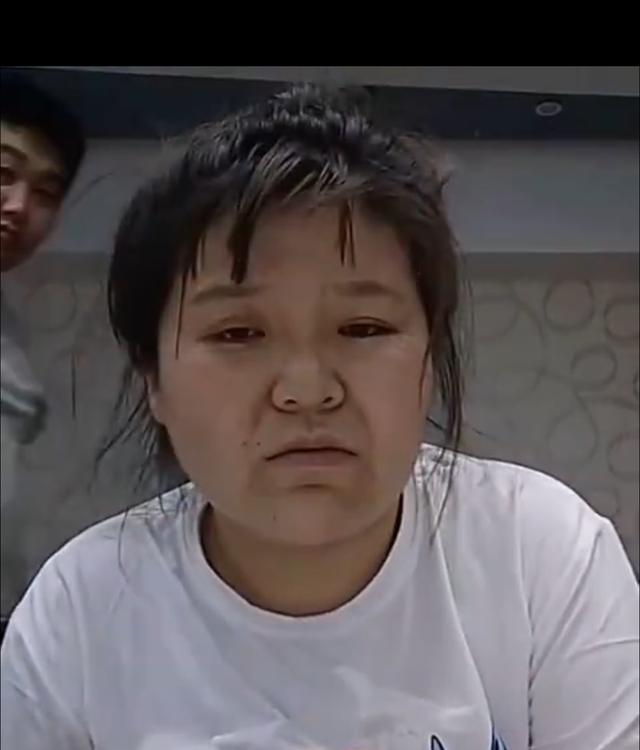 网红郭老师直播中忽遭严重家暴,丈夫曾与女粉丝亲密