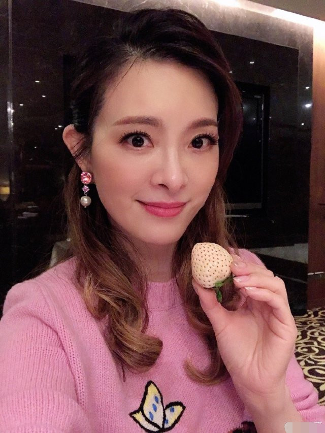 刘真病逝,因没医保生活陷入艰难,好友送现金劝辛龙别想不开轻生