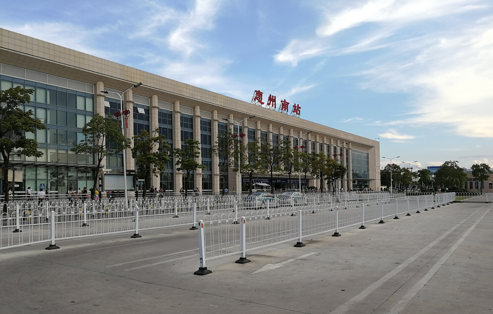 惠州市接驳功能齐全的交通枢纽——惠州南站