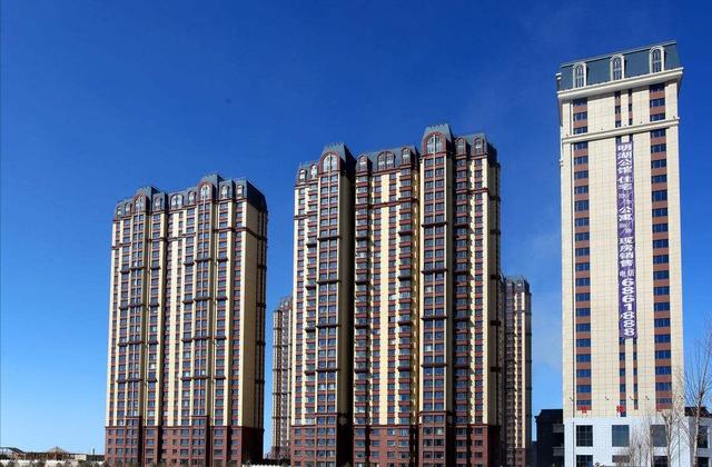 为何高层楼房越来越不好卖?听完内行人的话,懊悔我家买错了