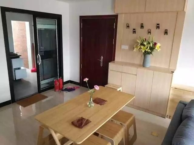 城乡结合部的房子都说要贬值装好后给200w也不卖楼梯真赞