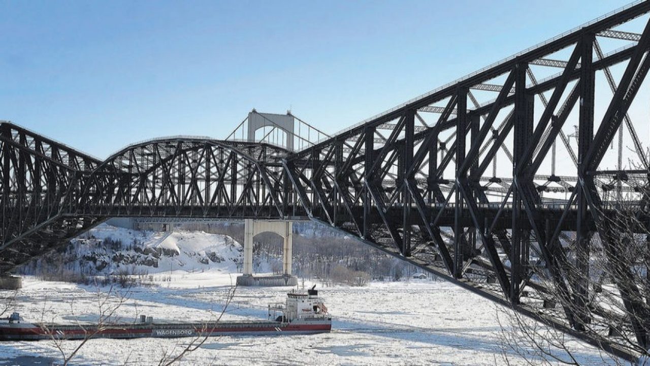 全球最长悬臂桥:花30年建设2次崩塌88人死亡,现建成101年仍在用