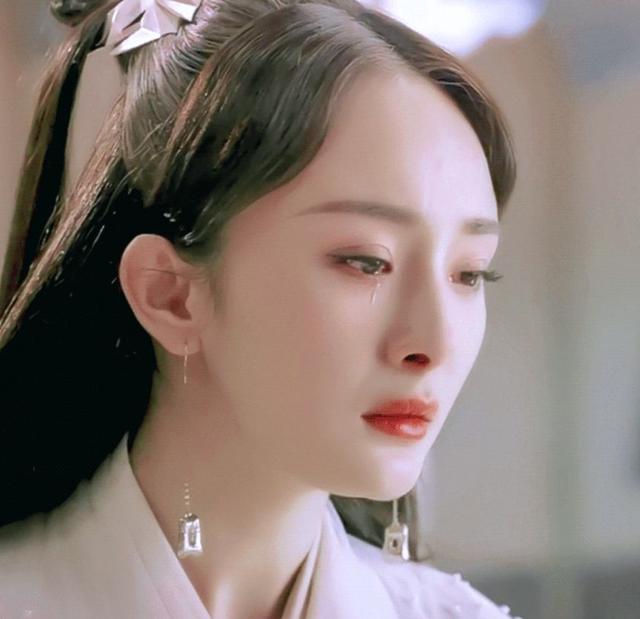 杨幂哭戏宋茜哭戏热巴哭戏看到谭松韵哭戏任嘉伦心疼了