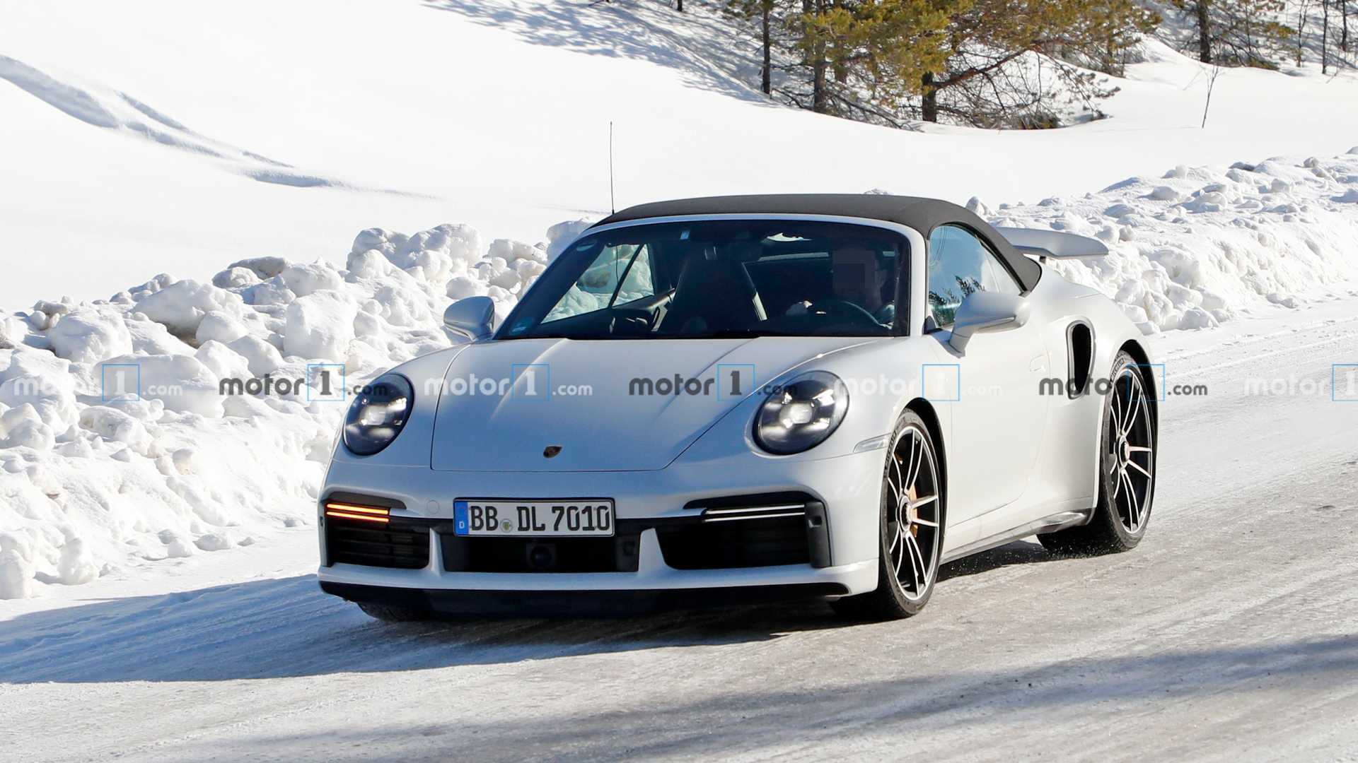 保时捷911 turbo s敞篷版实车曝光 售154.42万起
