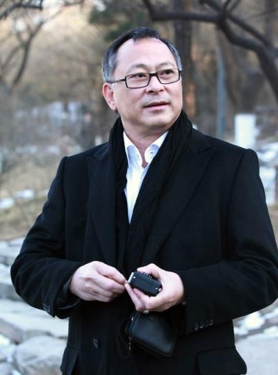 孤立无援,最后只有他站出来支持|众星|周星驰|吴孟达_新浪新闻