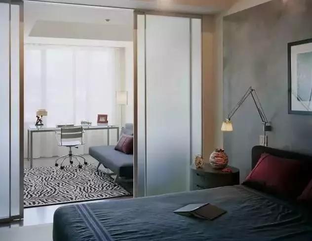 卧室隔断不用墙,一房巧变两房,实用性和颜值都有了