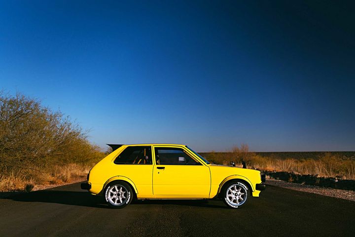 改装老式丰田starlet(kp61)变身愤怒的小黄鸭