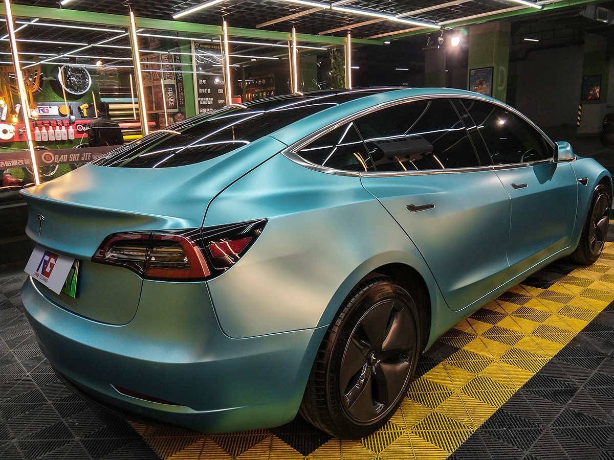特斯拉车身改色电光湖水蓝 rg瑞集改色膜陕西西安加盟店出品-新浪汽车