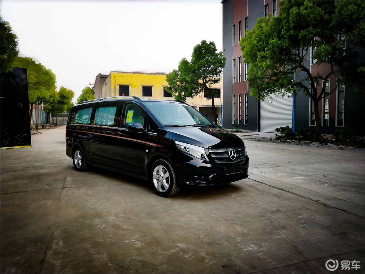 奔驰迈巴赫vs680商务车来自巴洛克艺术的灵魂