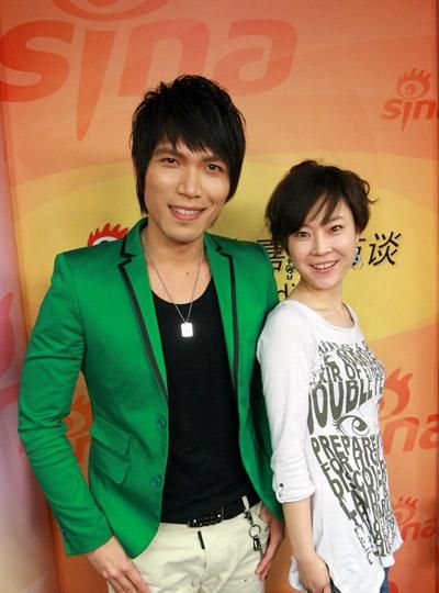 还记得有位歌手叫杨宗纬吗,经历太坎坷了,想红也红不起来